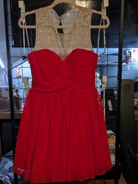 BCL5 CITY STUDIO Red Dress